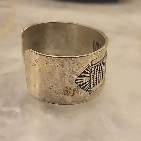 Low Luv Erin Wasson Silver Navajo Western Arrow Moto Tribal Cuff Bracelet RARE - Picture 6 of 7